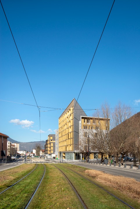 Programme mixte : logements, bureaux, commerces et résidence étudiante 1