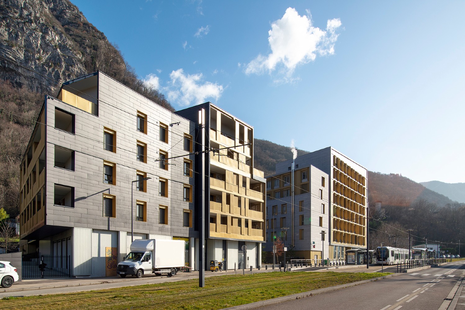 Programme mixte : logements, bureaux, commerces et résidence étudiante 11