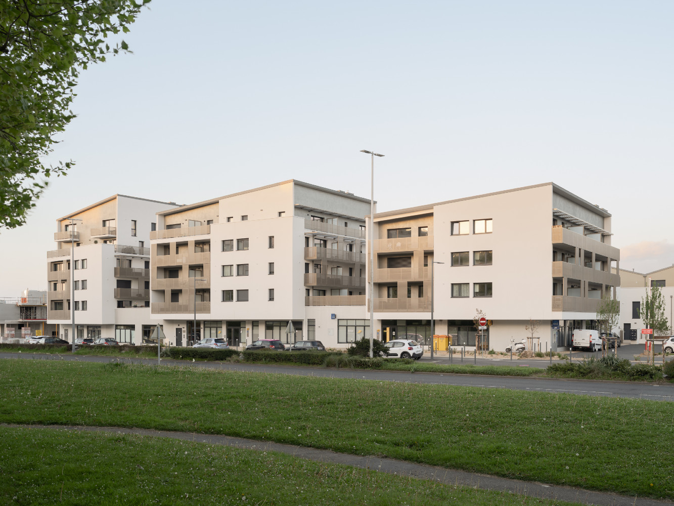 Logements collectifs, Activités 8