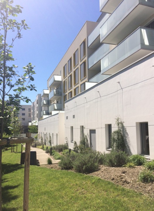 Logements et commerces 4